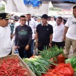 Kendalikan Inflasi, Disperindag Sulsel Bersama Pemkab Bone Gelar Pasar Murah