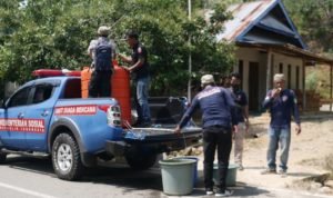 Respon Dampak Kemarau, Pemkot Palopo Salurkan Air Bersih ke Warga
