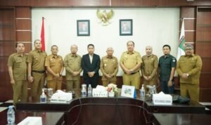 Bupati Asahan Tandatangani NPHD Kepada Bawaslu Kabupaten Asahan