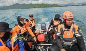 Basarnas Cari Pemancing yang Hilang di Perairan Batulotong Luwu