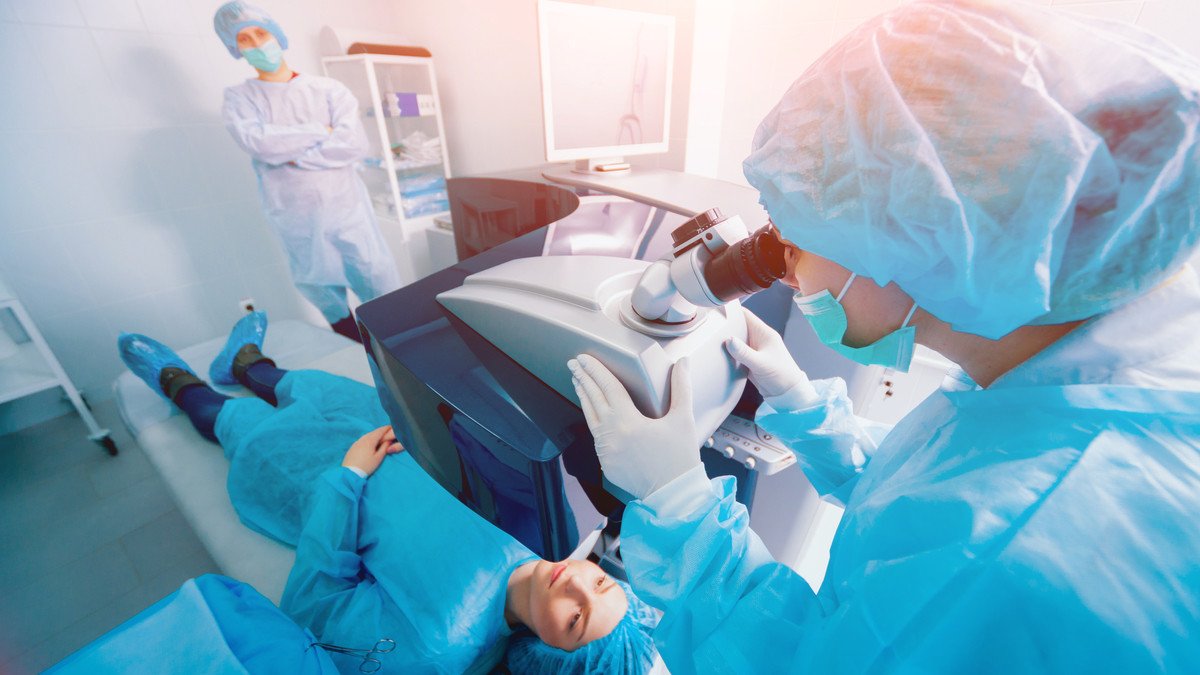 Ilustrasi LASIK mata