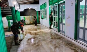 Kodim 1311 Morowali Bersama TRC BPBD Bantu Warga Korban Banjir di Dua Desa