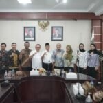Pjs. Bupati Asahan melakukan Rapat dengan Komisi Informasi Sumut