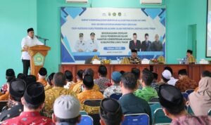 Bupati Irwan Hadiri Manasik Haji, 152 JCH Lutim Bakal Diberangkatkan ke Makassar 7 Mei