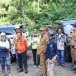 Patahudding Tinjau Ruas Jalan Kadundung-Bone Posi di Latimojong