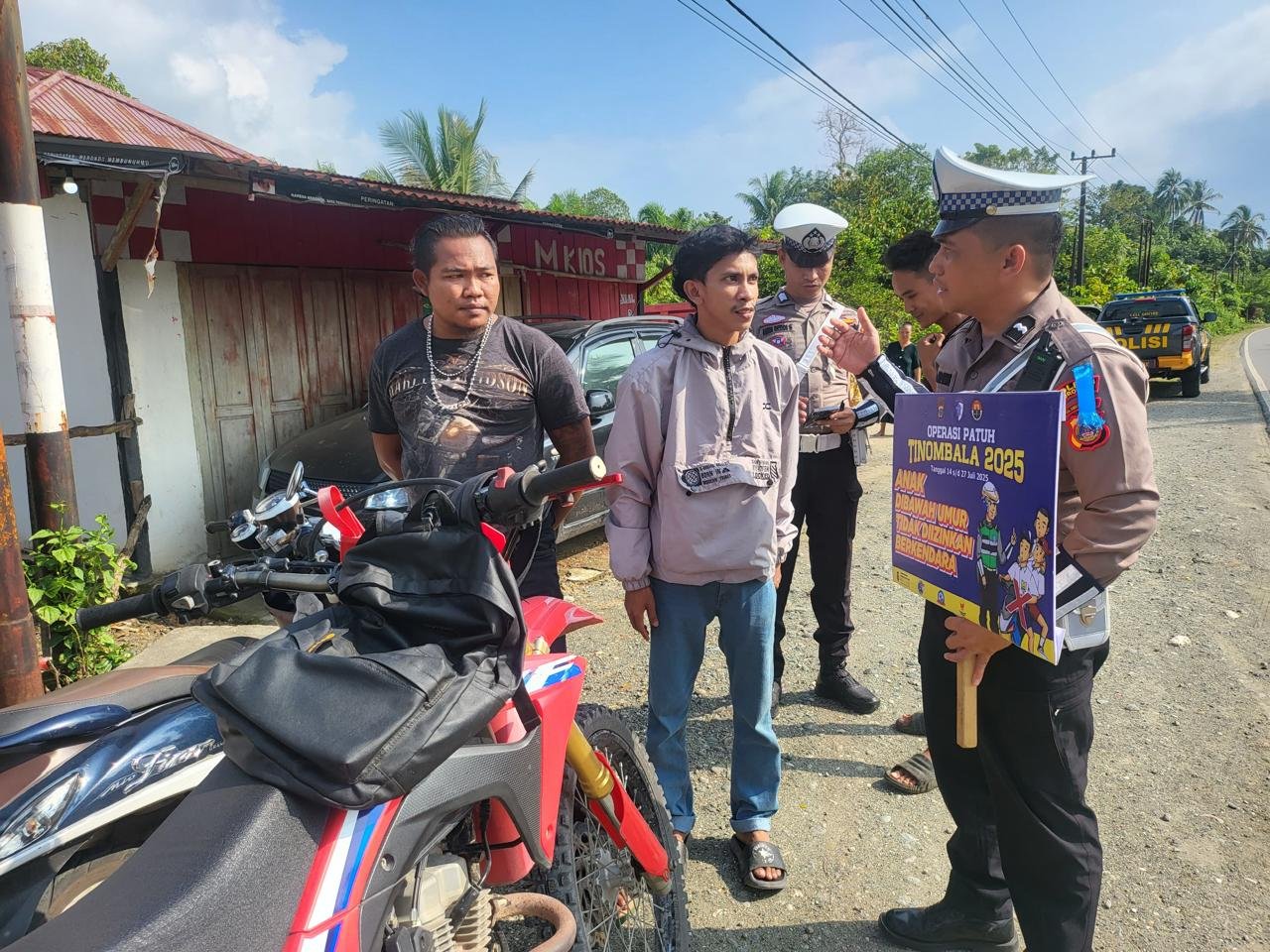 Personel Satlantas Polres Morowali, menggelar Operasi Patuh Tinombala 2025. (ist)