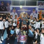 Sukses Digelar, Bupati Irwan Serahkan Puluhan Juta Hadiah Pada Kejuaraan Bola Voli Bupati Lutim Cup 2025